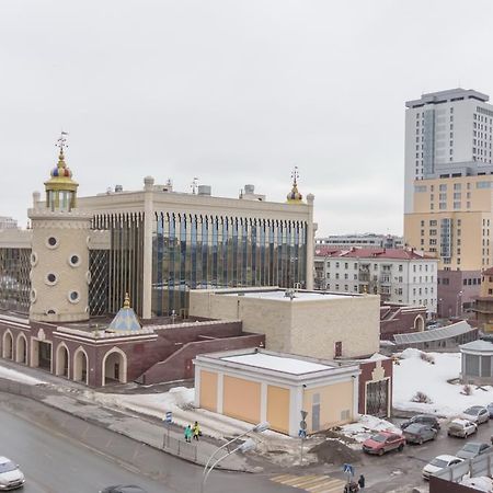 Apartment u Kukolnogo Teatra Kazan Bagian luar foto